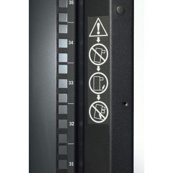 APC AR3100 NetShelter SX 42U 600mm(b) x 1070mm(d) 19" IT rack, behuizing met zijpanelen, zwart (AR3100)